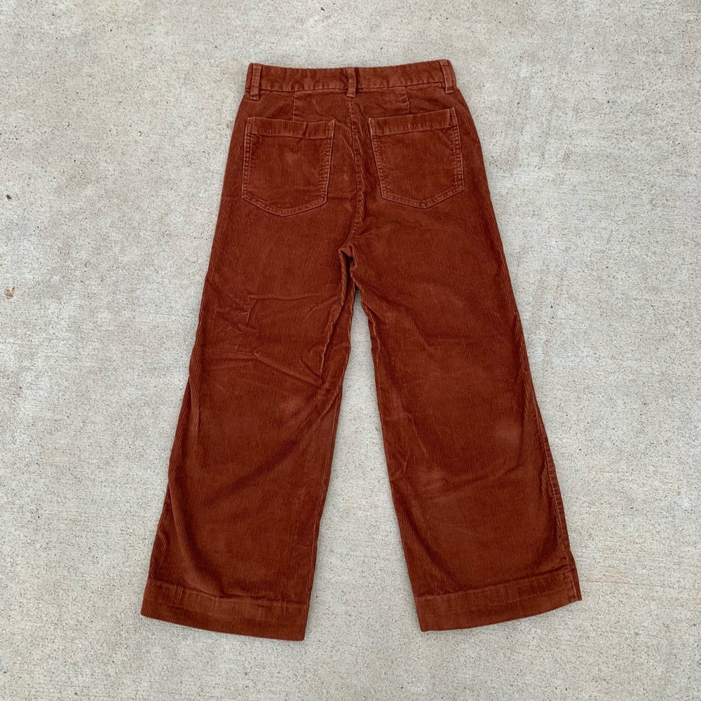 Gap High Rise Wide Leg Crop Corduroy pants size 2